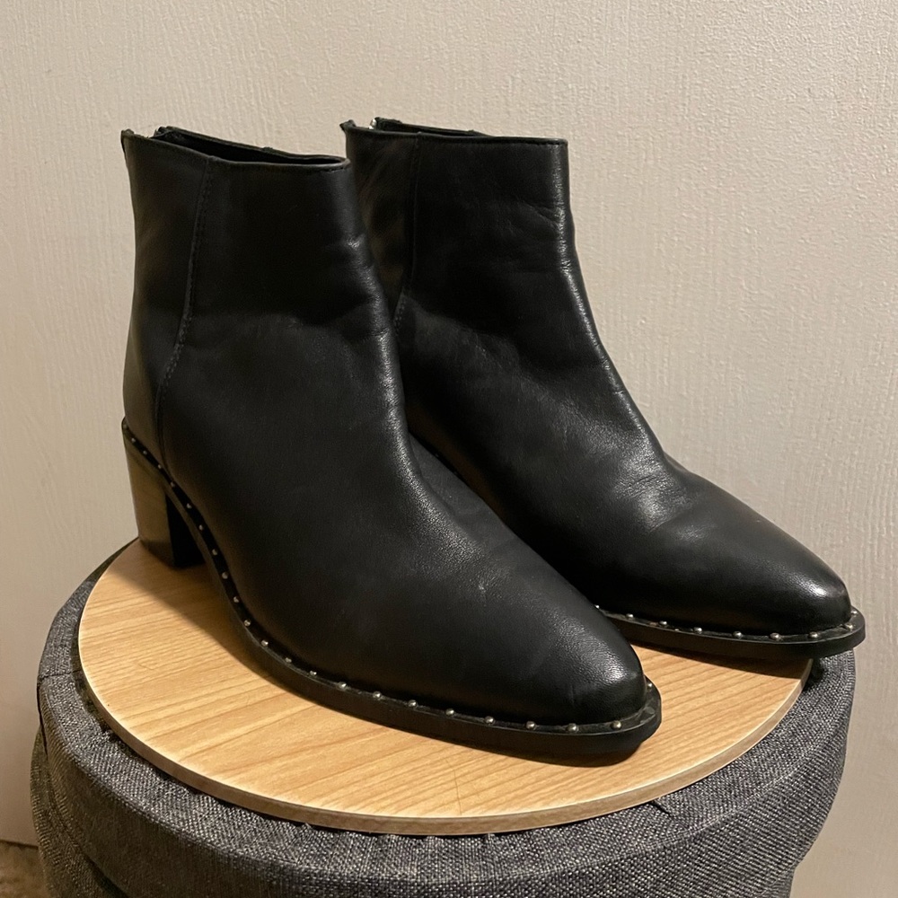 Black Ankle Boots - 8 EUC